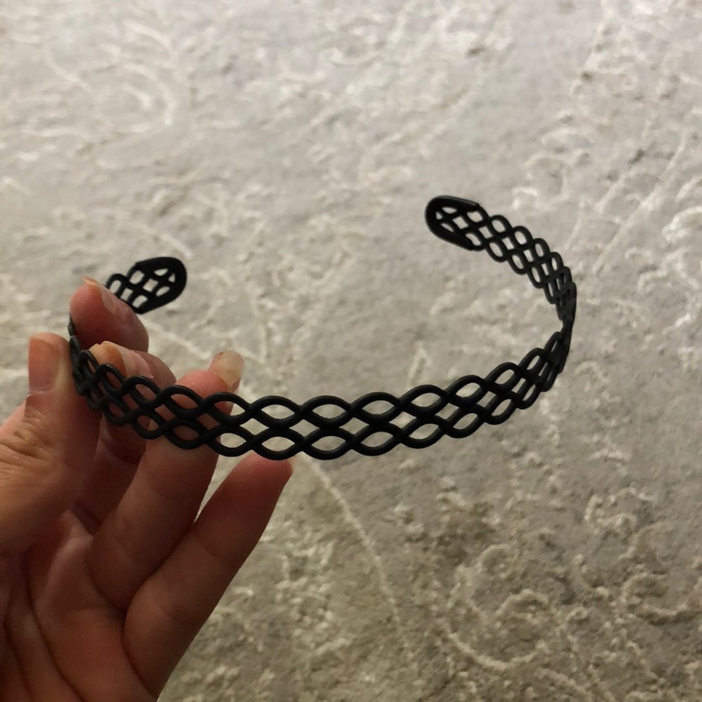 Choker necklaces
